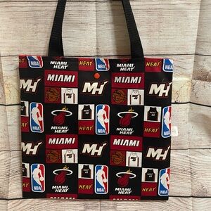 Miami Heat Tote bag